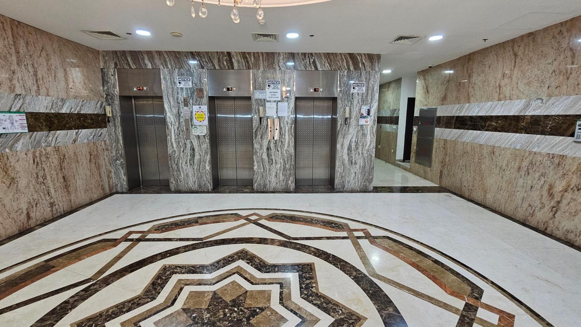 Lavish Private Шарджа